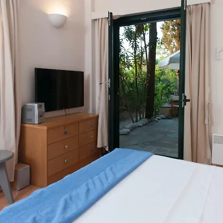 Hébergement de vacances Mantinia Blue Ii By The Sea With Stunning Garden