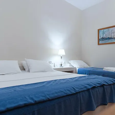Mantinia Blue Ii By The Sea With Stunning Garden *