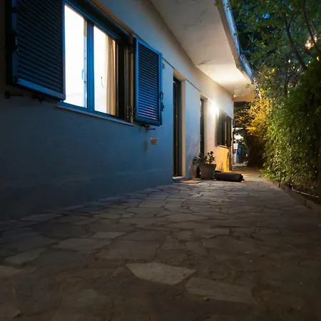 Mantinia Blue Ii By The Sea With Stunning Garden Hébergement de vacances *