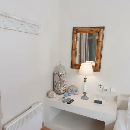 Hébergement de vacances Mantinia Blue Ii By The Sea With Stunning Garden